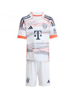 Billige Bayern Munich Bortedraktsett Barn 2025-26 Kortermet (+ Korte bukser)